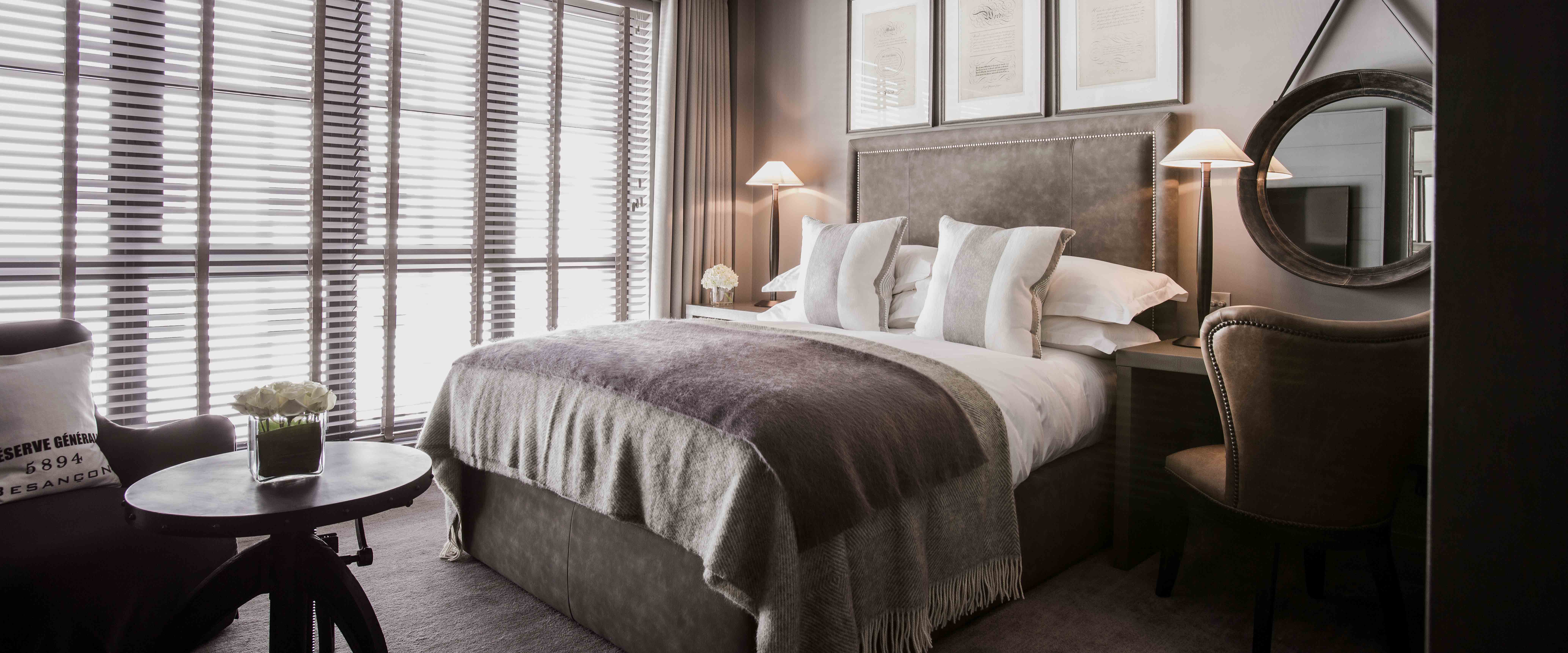 Dakota Glasgow Classic Room