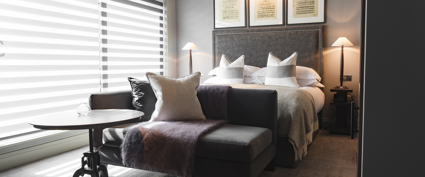 Dakota Hotel Leeds bedroom room suite